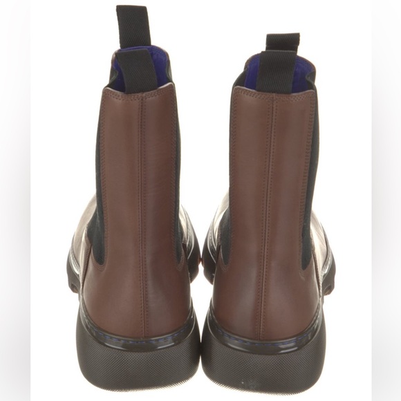 Burberry Leather Chelsea Boots main image 4